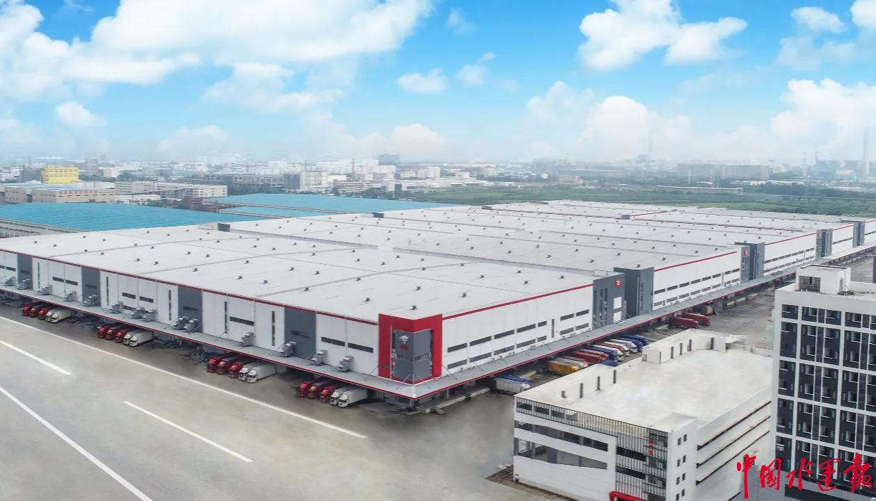 变得务实的京东唯品会，正瞄准同一方向使劲花钱