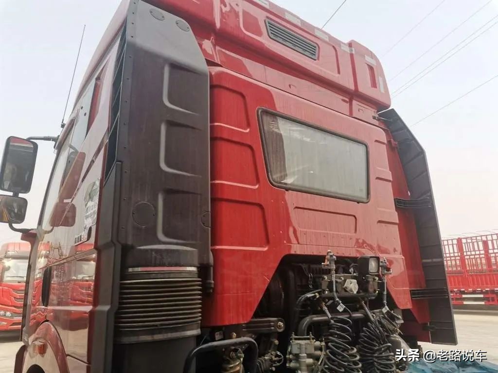 合肥解放j6p560马力牵引车报价,解放j6创富版220马力介绍