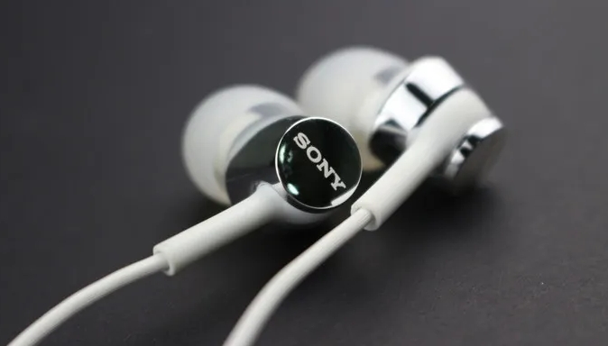 有线入耳式耳机推荐久戴不累,有线耳机入耳式和半入耳哪个好