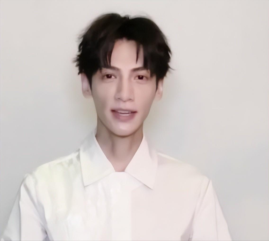 蒋欣与董洁,蒋欣瘦成杨幂