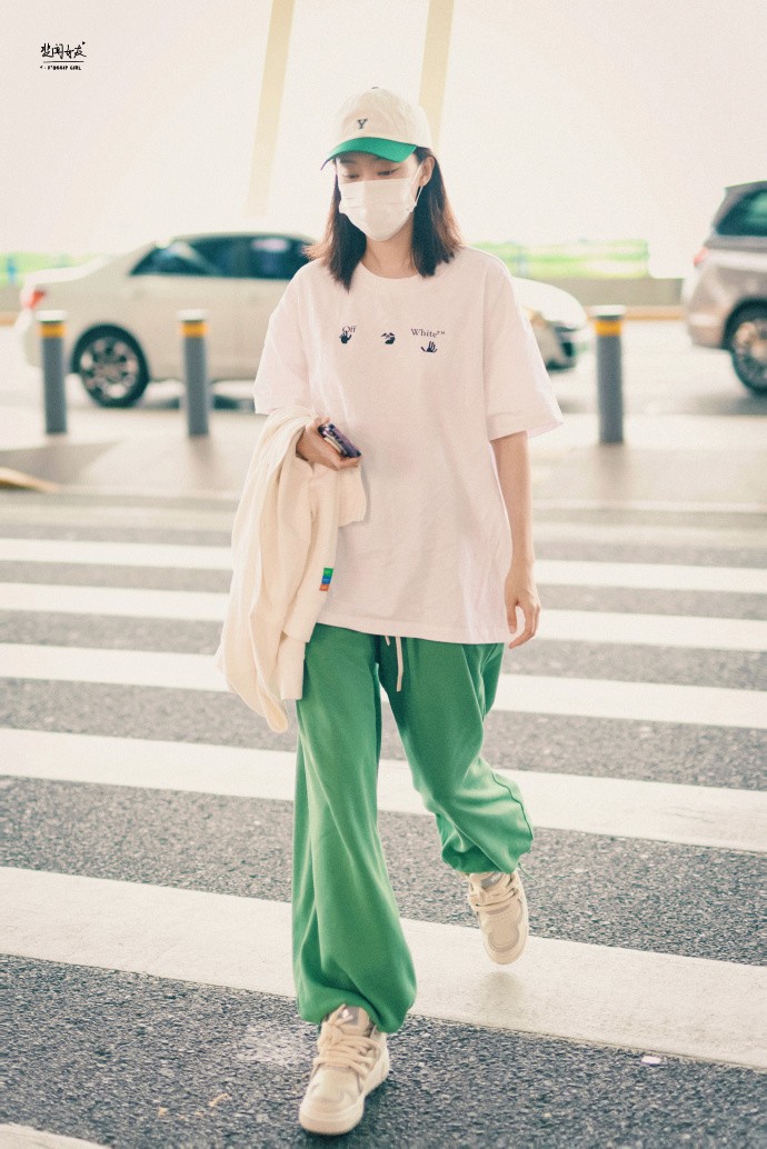 张小斐成名前后对比衣品,好事成双张小斐衣品