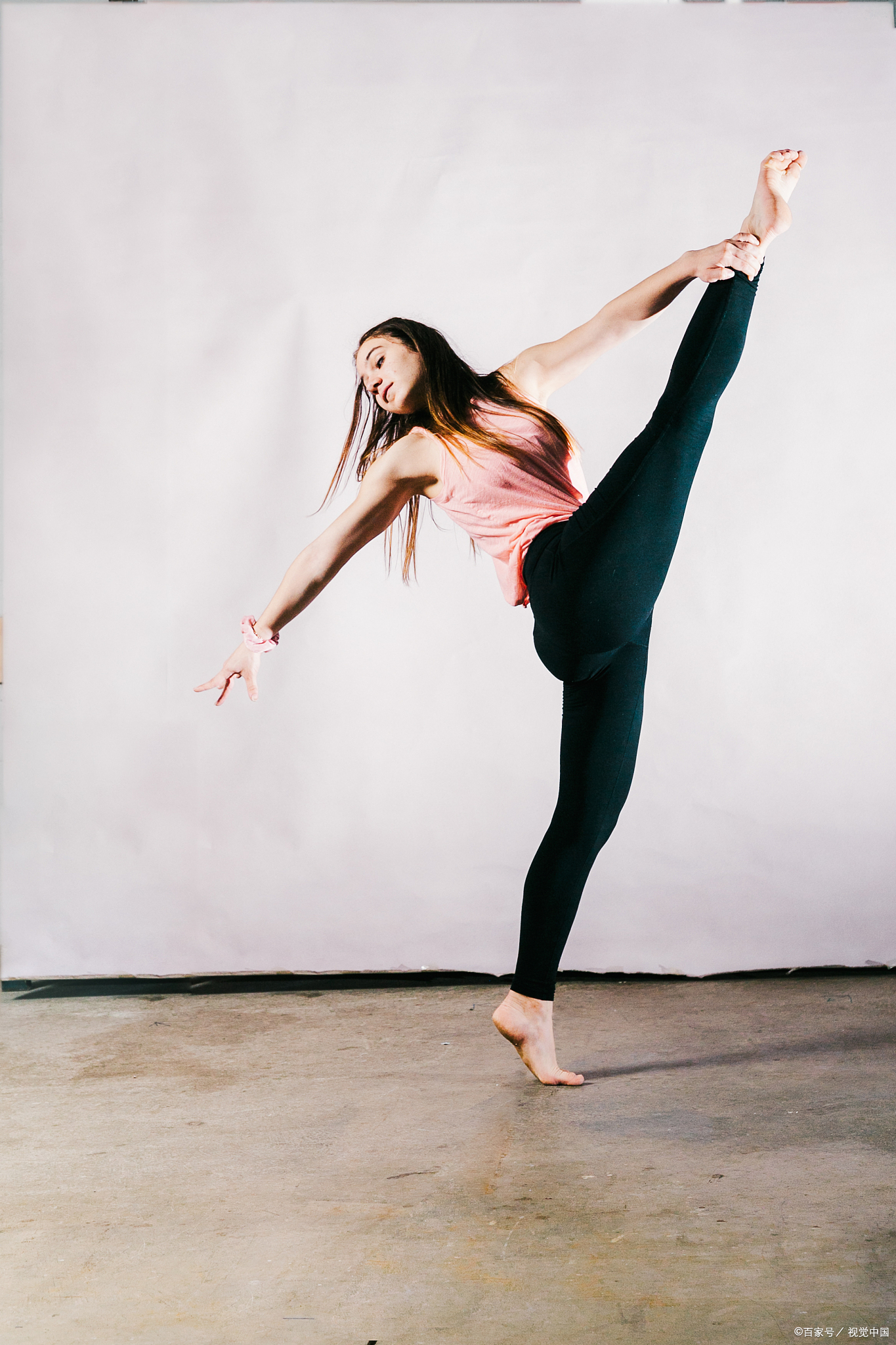 如何提升自己跳舞的舞姿,零基础舞者该如何练习舞蹈