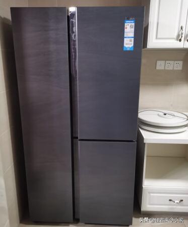 装修冰箱留多少尺寸不影响开门,装修冰箱预留位置买完放哪