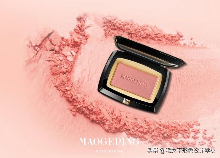 适合新手的腮红推荐教程,新手必学的四种腮红修容