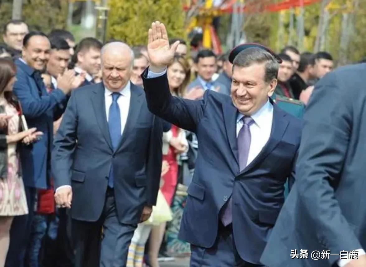 中亚五国峰会领导人进场,中亚峰会各国领导