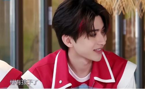 “贵公子”蔡徐坤：一枚胸针1000万，却惹上官司被冻结6400万资产