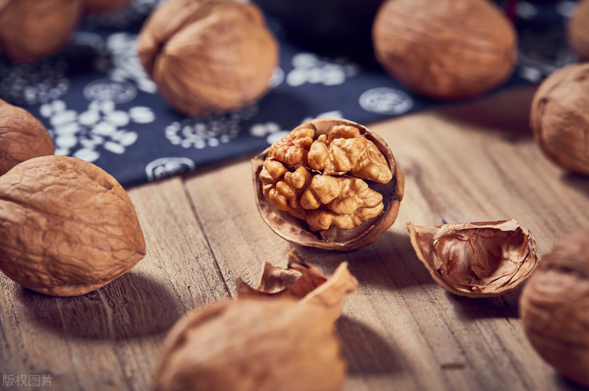 47岁的我，每年冬季来*疆新**做生意，养活了我们一家人，很知足