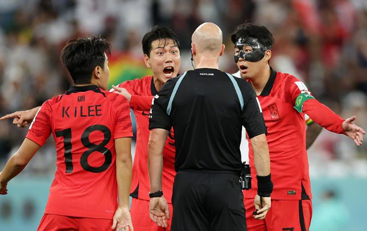 韩国男足队长孙兴慜简介,韩国足球孙兴慜参加东京奥运会