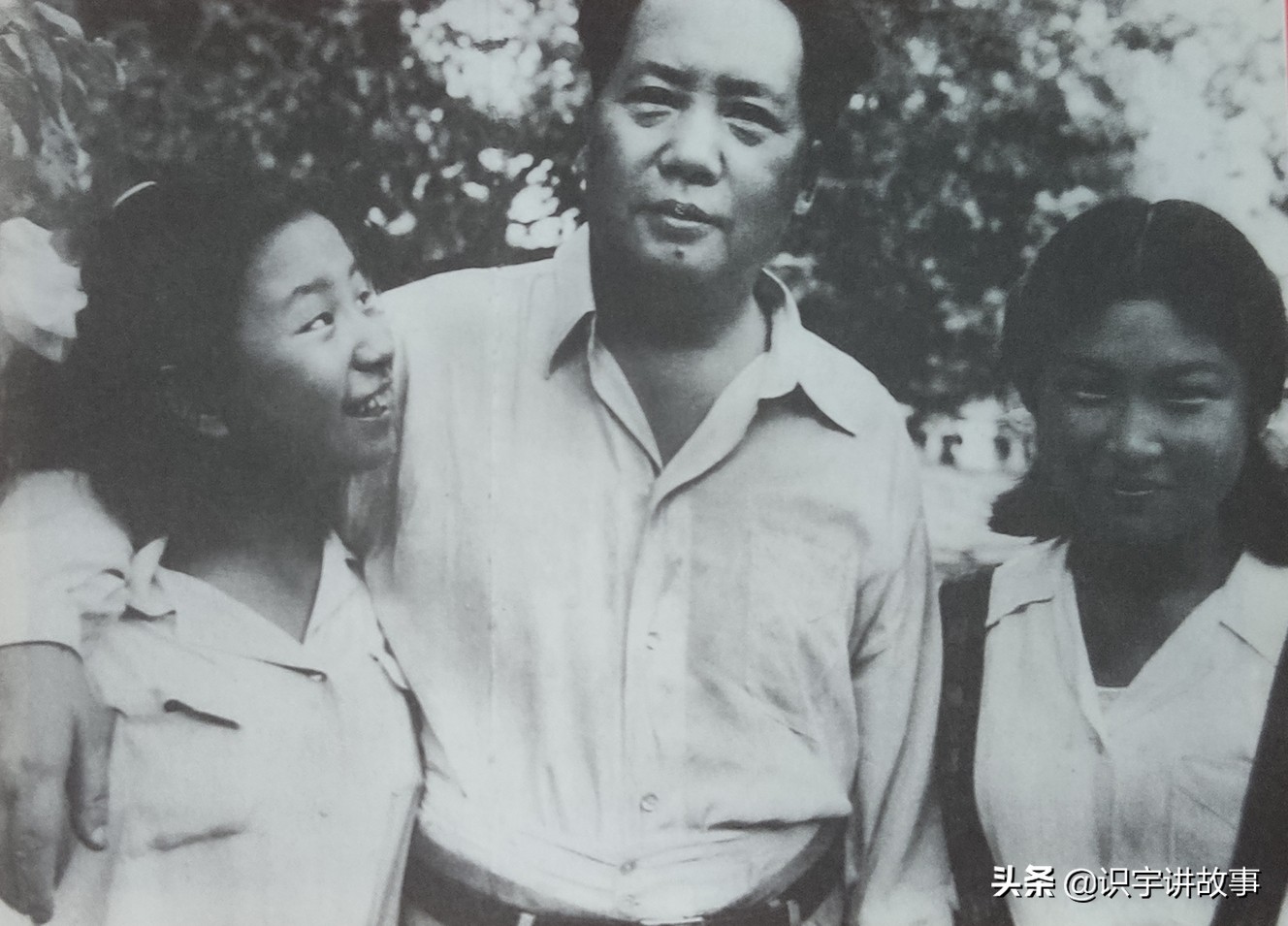 一次看个够！精心收集毛主席100张经典老照片，一起领略伟人风采
