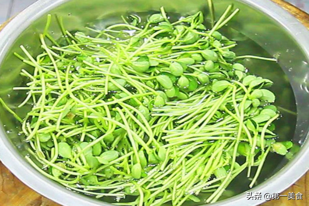 适合老年人喝的大补汤有哪些,中老年安神汤