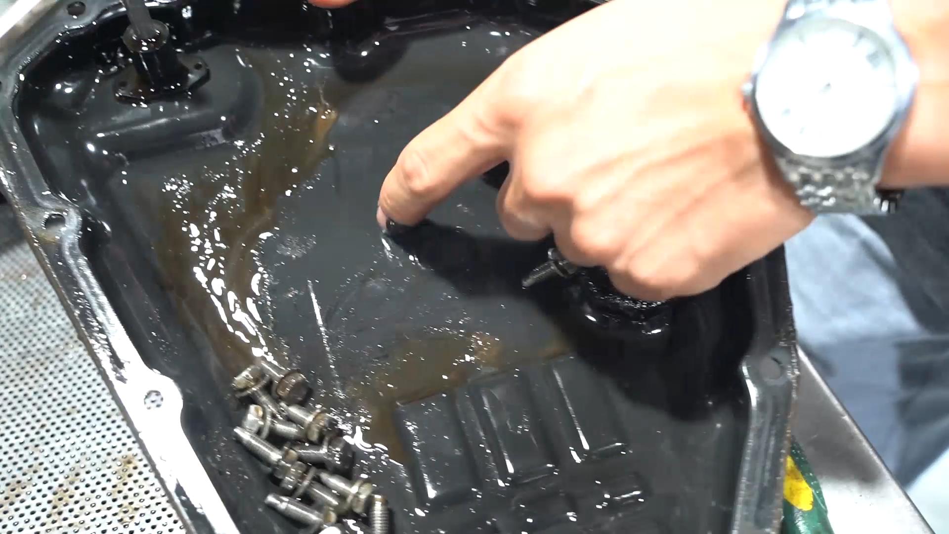 日产轩逸变速箱cvt维修案例,日产轩逸变速箱加油不跳挡