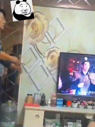 搞笑gif开心一刻这大概就是爱情吧,搞笑gif为了胜利我将不择手段