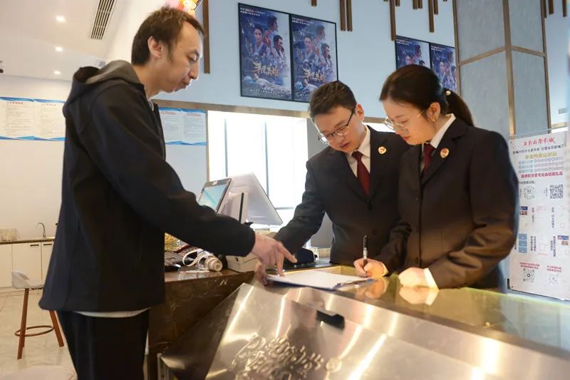 【保知识产权护知名品牌】云阳：院线电影竟在网络“同步热播”？检警协作向网络侵权说“不”