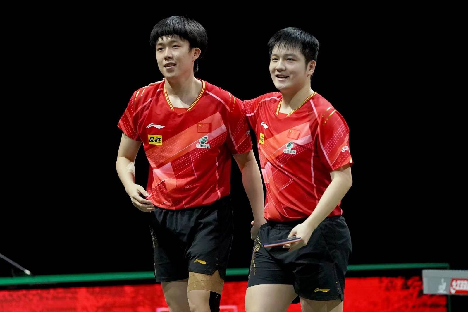 王楚钦击败马龙赢得冠军,王楚钦击败马龙樊振东夺冠