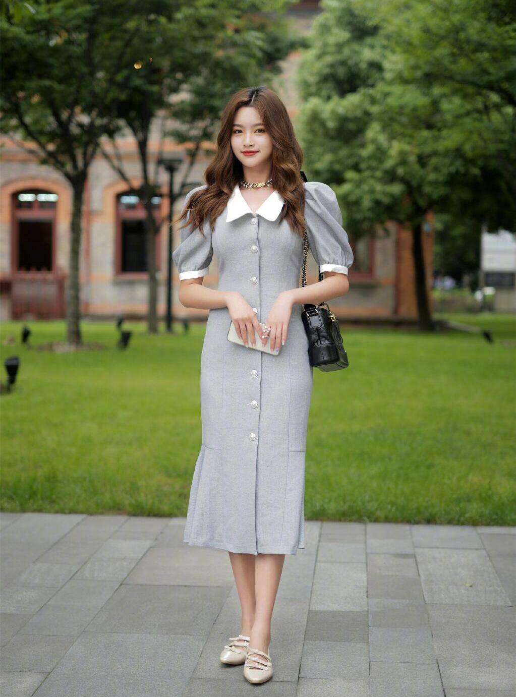 今年流行配裙子的平底鞋,穿裙子别穿什么鞋