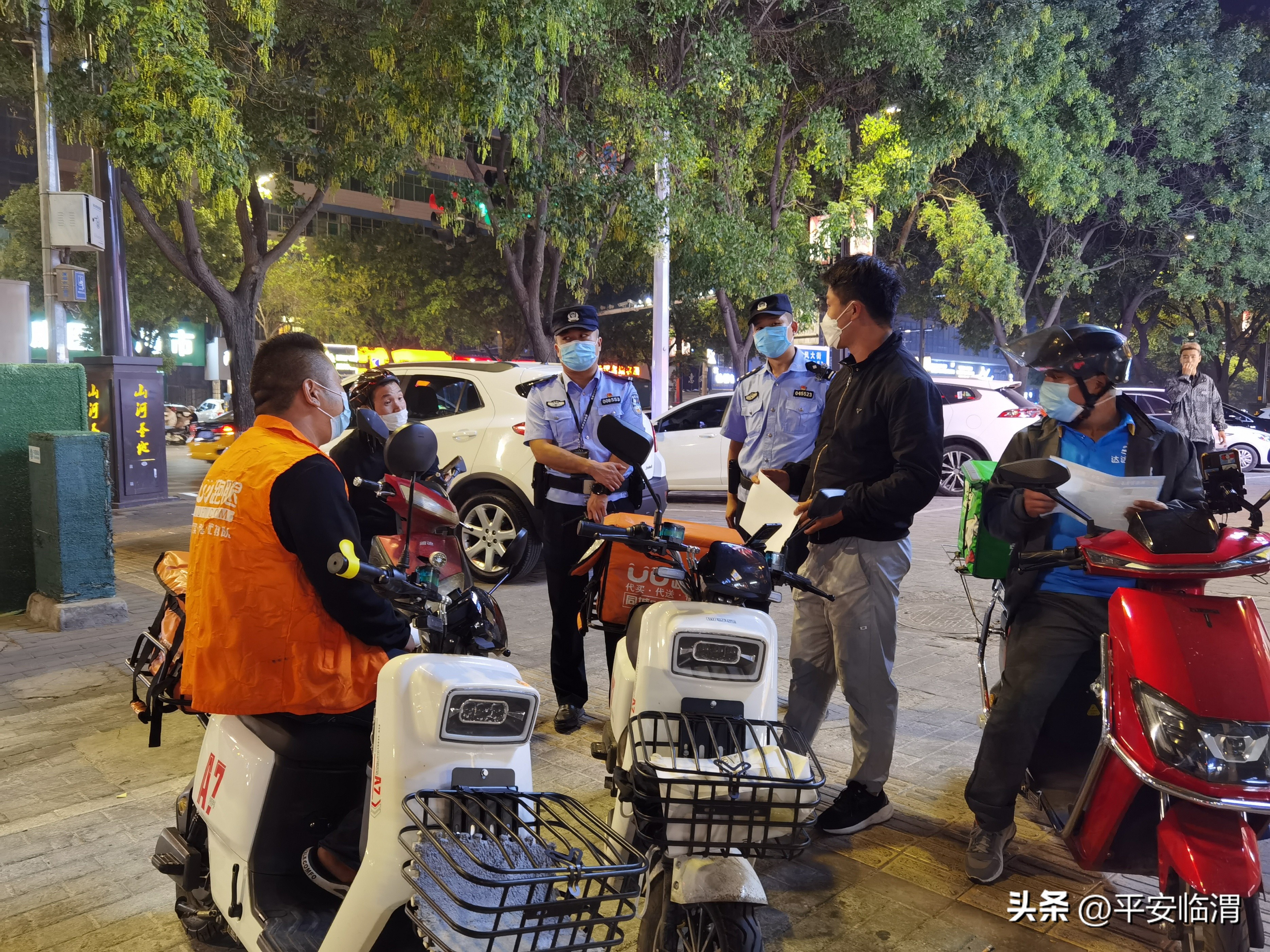 巡查宣防集中统一首战告捷,全市夏夜治安巡查宣防行动见成效