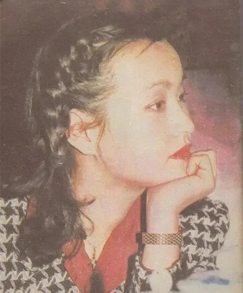 日军日记：*安妇慰**不服从管教，我很愤怒，用*刀刺**插入她的*体下**