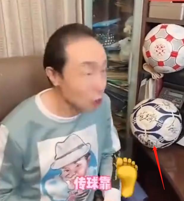 李佳航为国足发声原文图片,李佳航被怼完整版