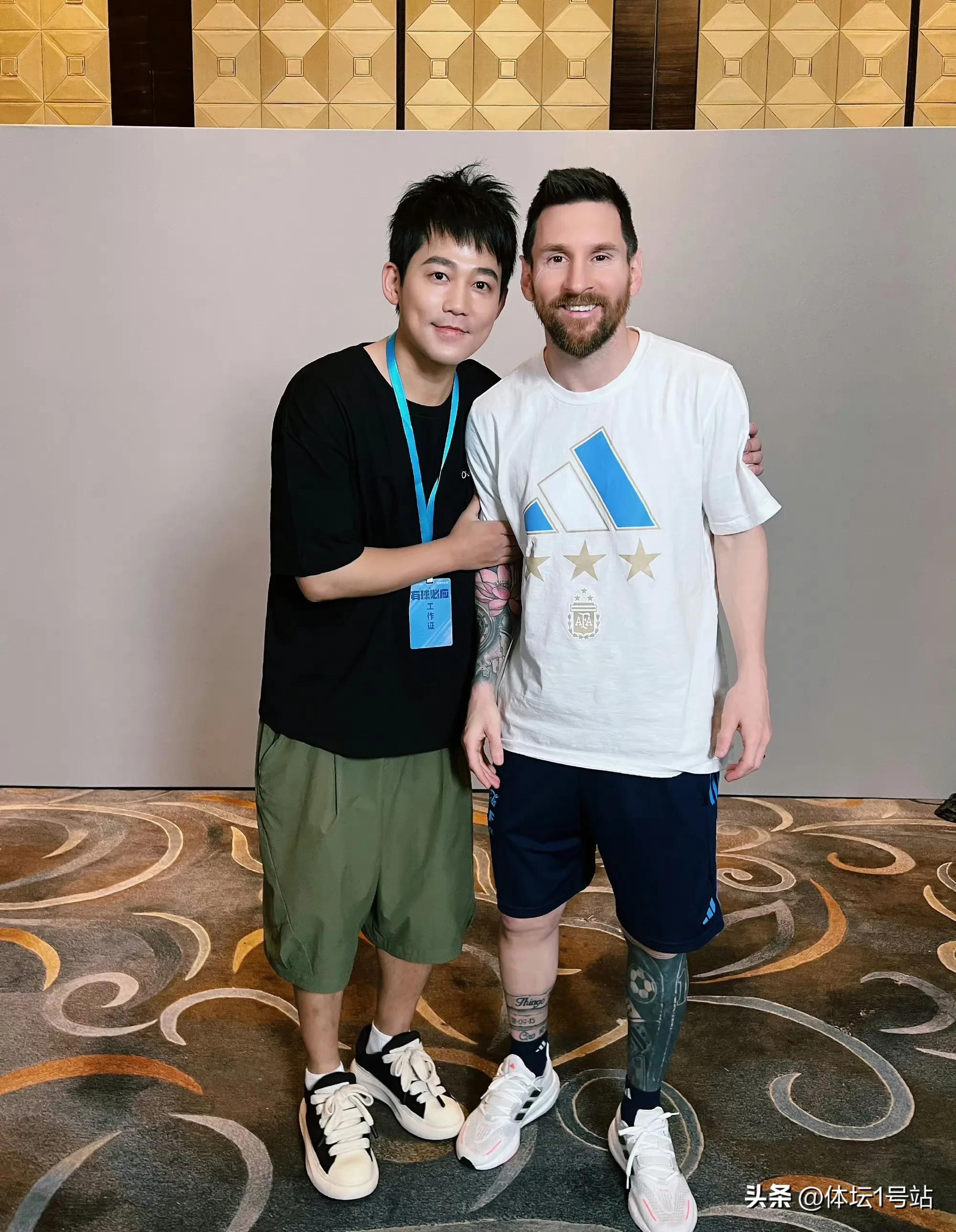 苏醒是怎么混到梅西合影的,苏醒为了梅西能夺冠有多拼