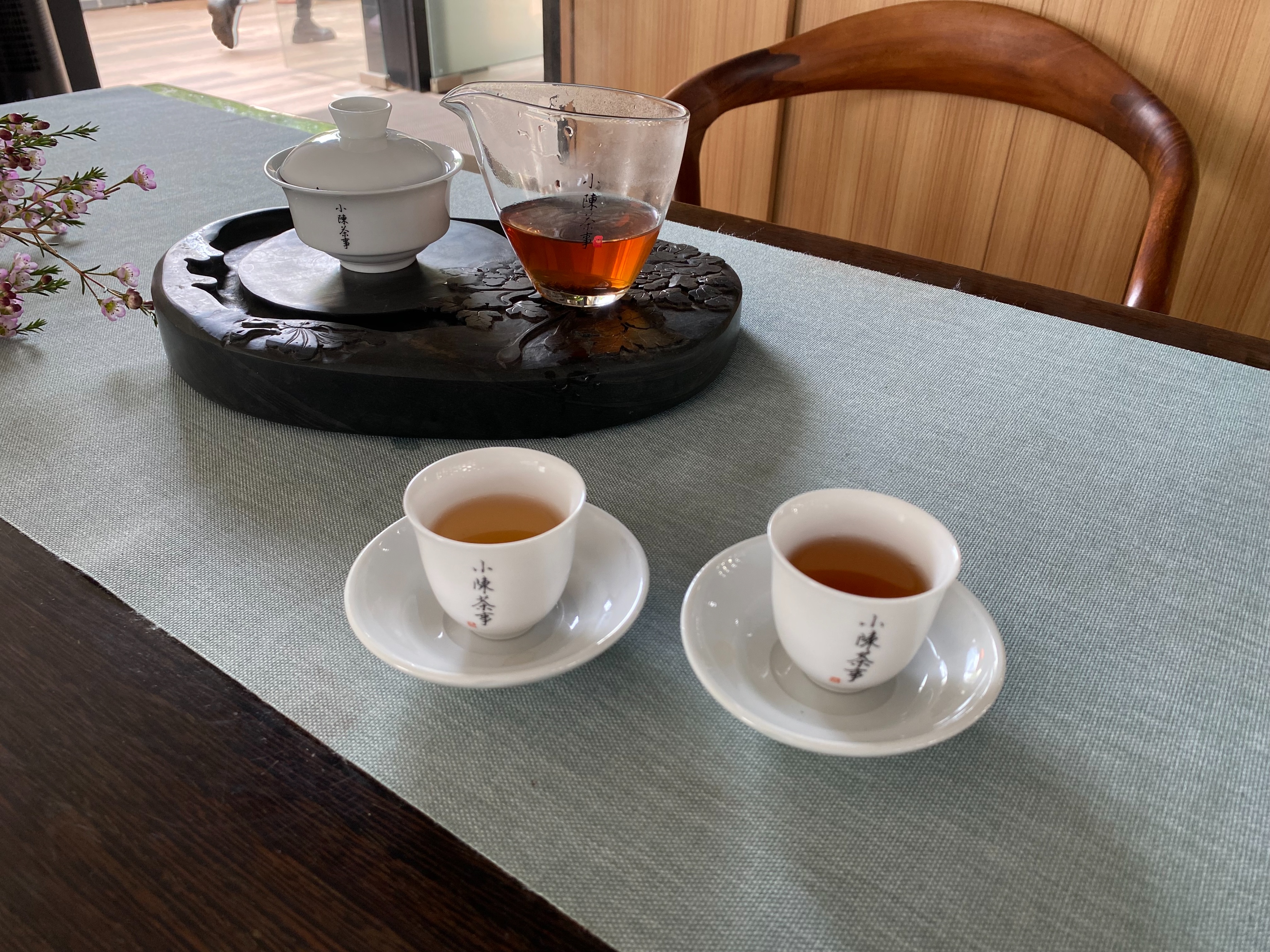 普洱茶假茶的种类及特点解析,红茶绿茶白茶普洱茶哪个口感好