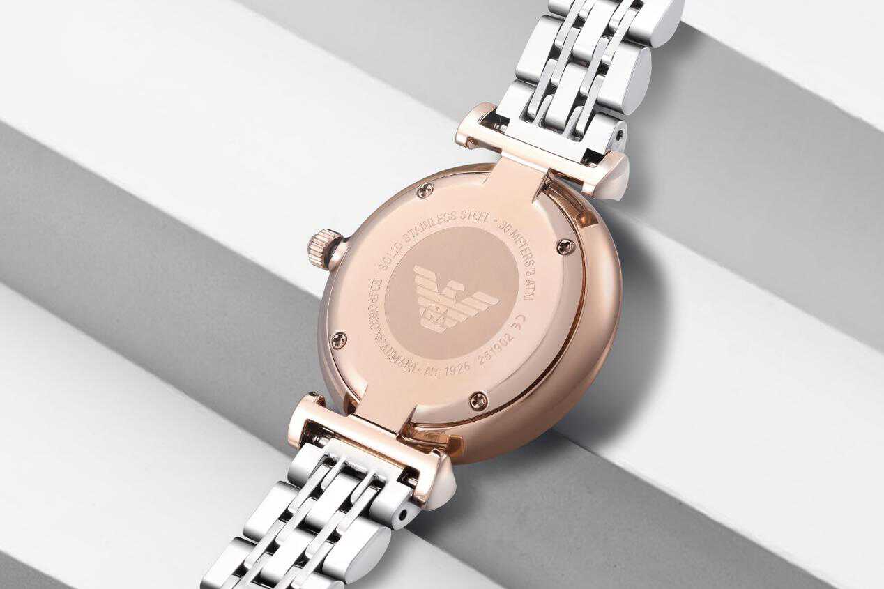 职场女性时尚又不失内涵手表,职场女性戴什么手表好时尚轻奢