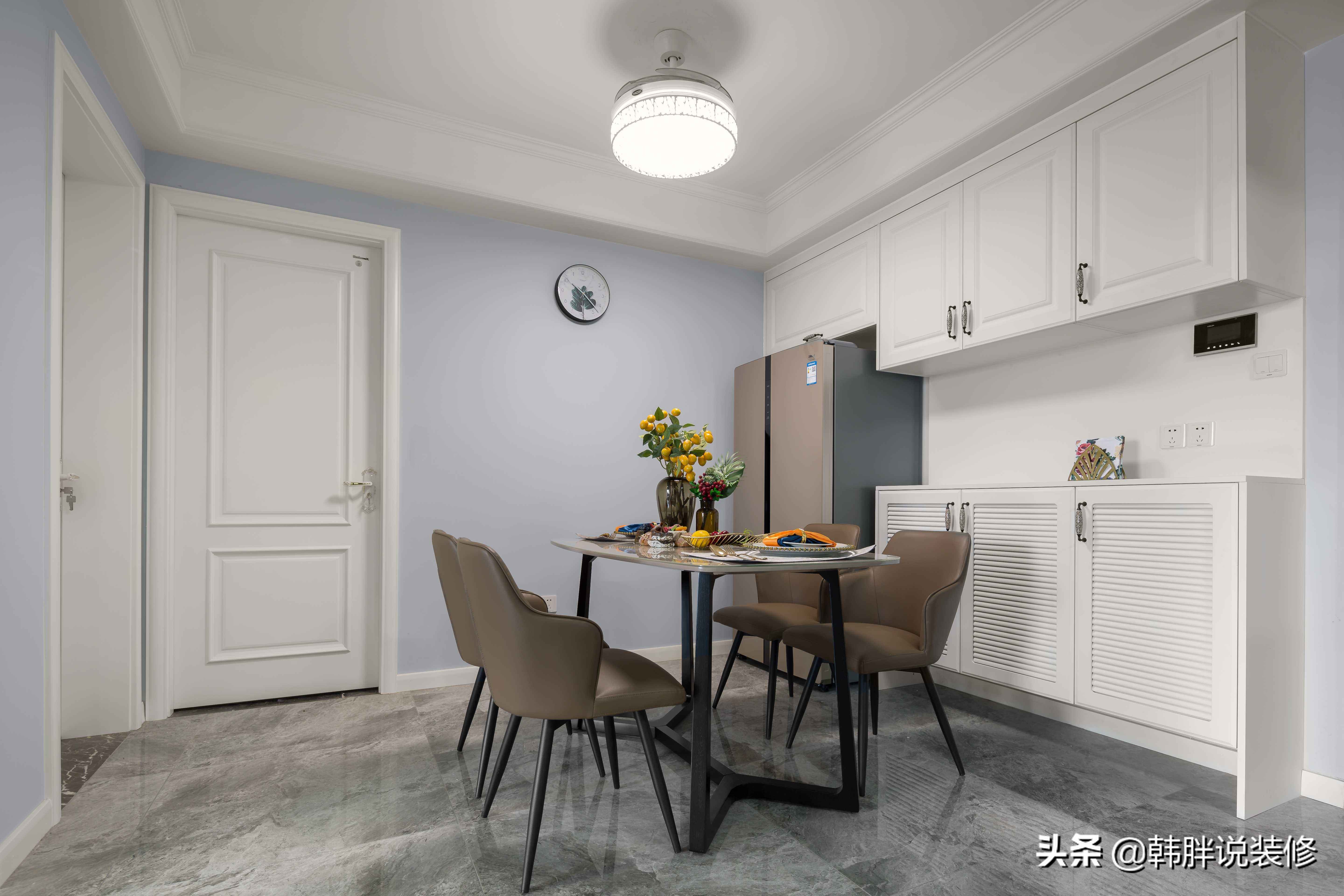 冰箱是放在厨房好还是放在餐厅好,冰箱放厨房要预留多大空间