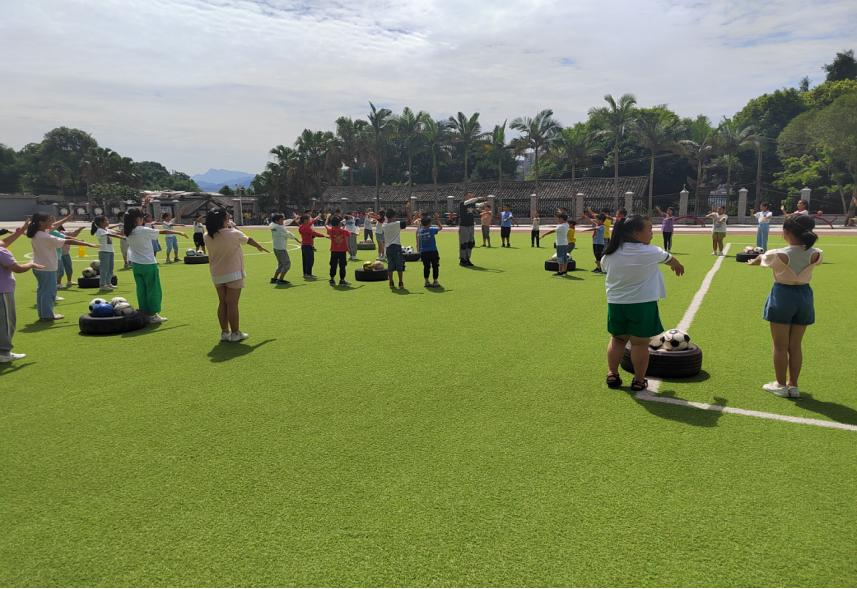 高县硕勋小学校丁鹏在高县中小学体育教师现场课展评活动获一等奖