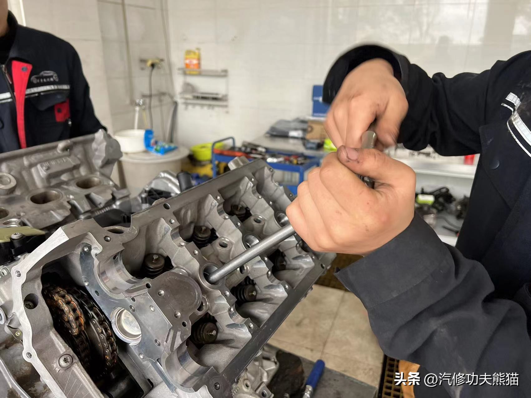 翻新60年前的奥迪,老车翻新奥迪a6发动机