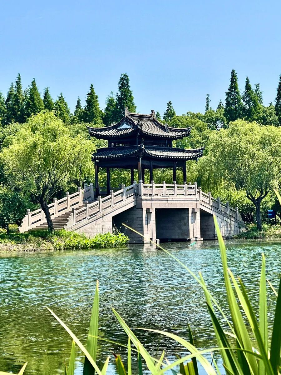 常熟银湖园林古典别墅,常熟四大私家园林