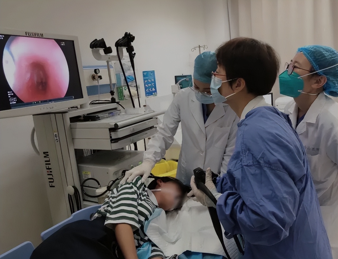 无痛胃镜与普通胃镜的区别有哪些,普通胃镜与无痛胃镜的区别有哪些