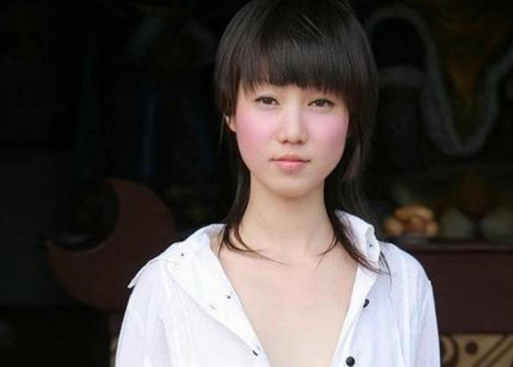 “人体模特”*筱雨张**，一天被搜索93万次：我只是将美丽展示出来