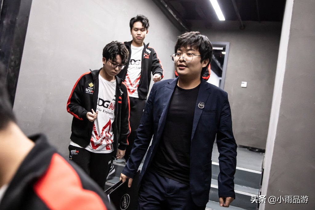 张角担任ag超玩会教练,ag教练组大换血