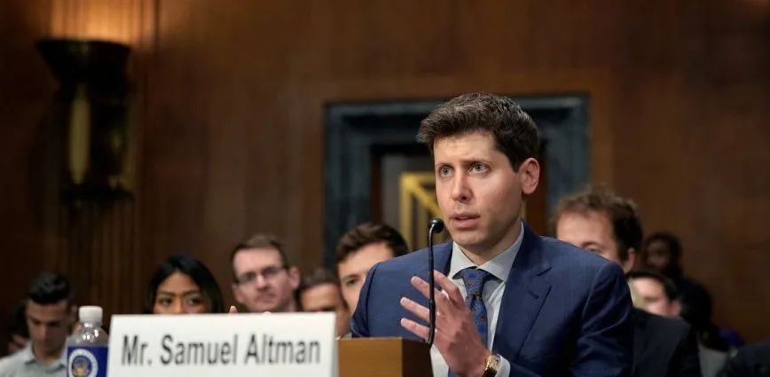 神预测！人类对AI的各种态度，被这部电影说中了