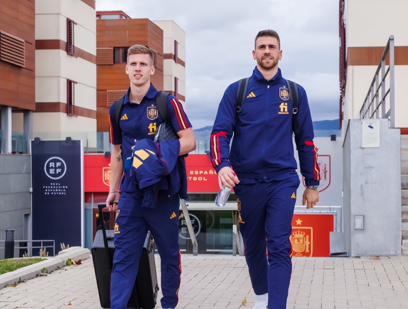 启程ukulele,斗牛士军团启航