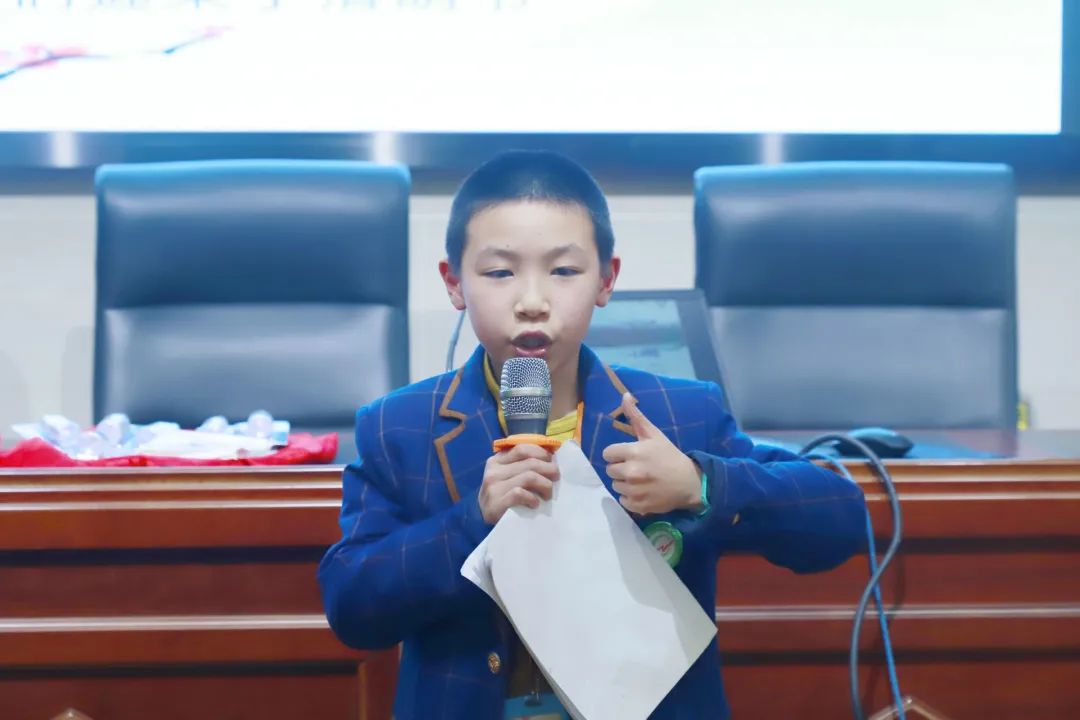 清明祭英烈警营朗诵,向英烈致敬清明诗歌朗诵小学生