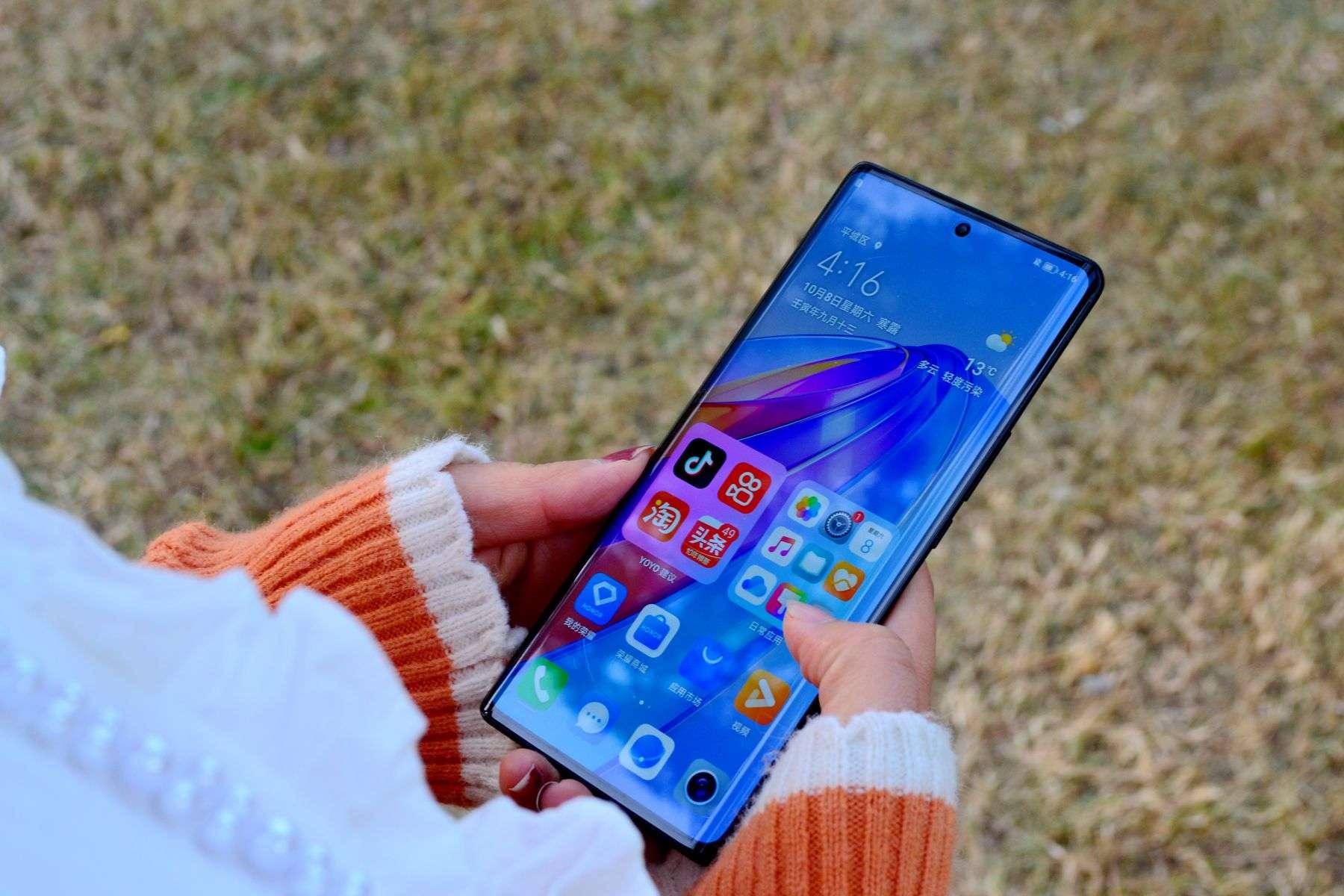 手机曲面屏有比直面屏好用吗,曲面屏手机为什么越来越不受欢迎