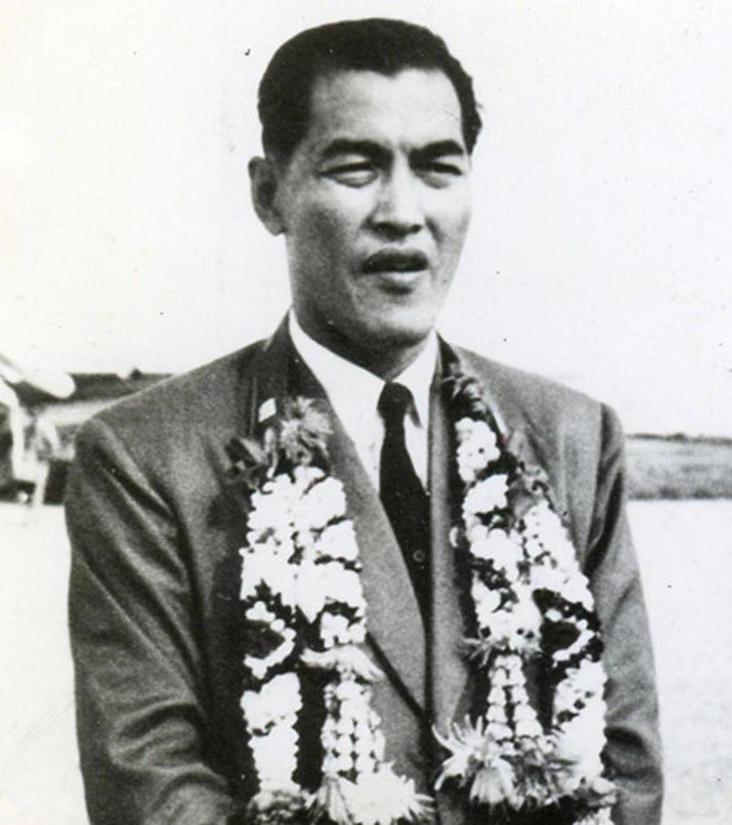 亚洲球王李惠堂哪里人,李惠堂贝利球王