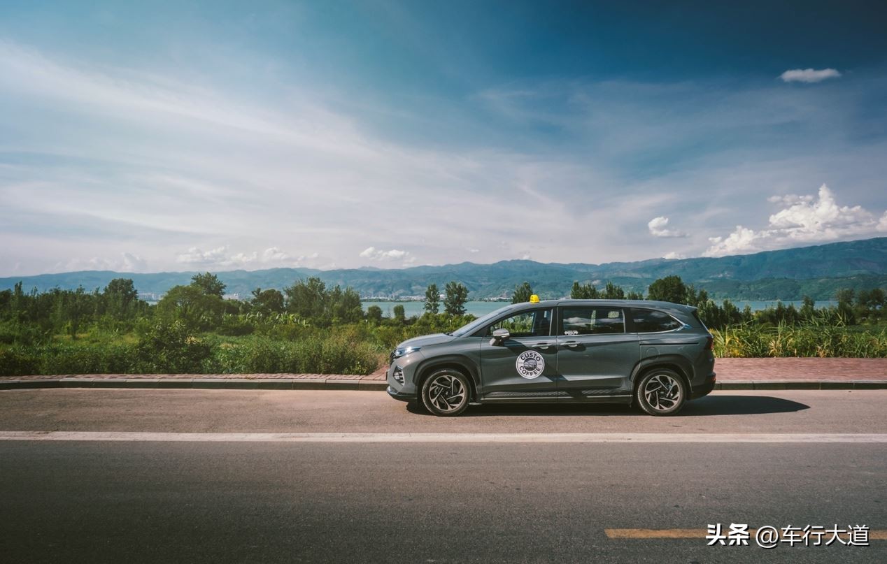 一辆库斯途、一台咖啡机千里寻梦云之南