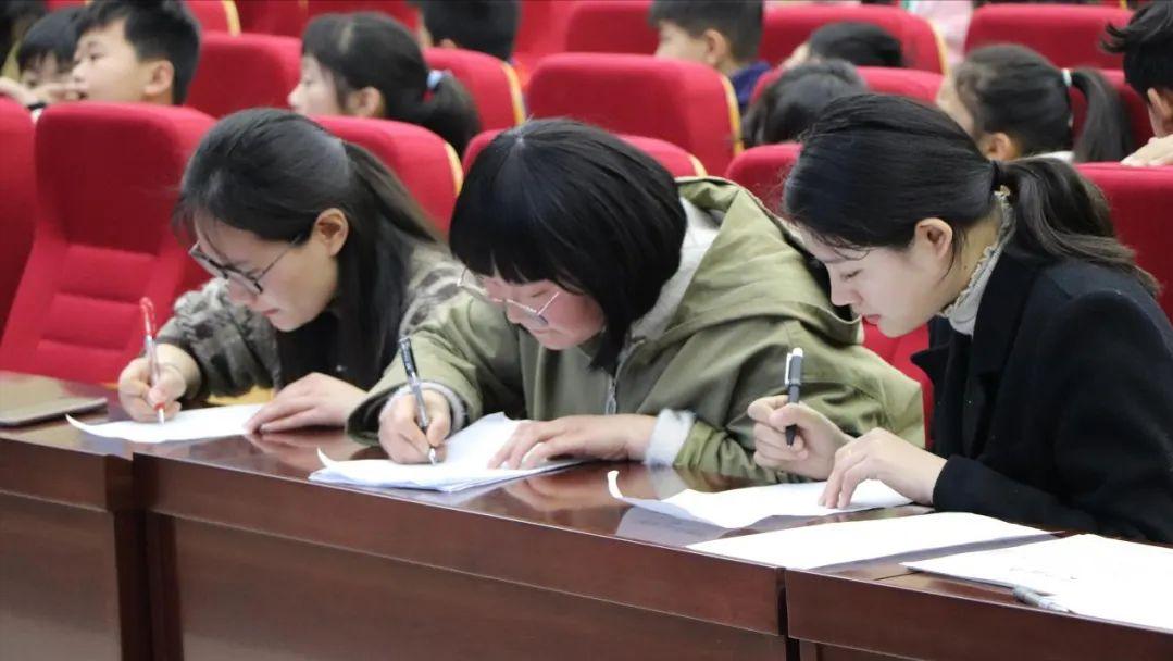 50涓叮鍛虫父鎴忕帺杞暟瀛︿笁骞寸骇,瓒ｅ懗鏁板娓告垙绔炶禌涓婚
