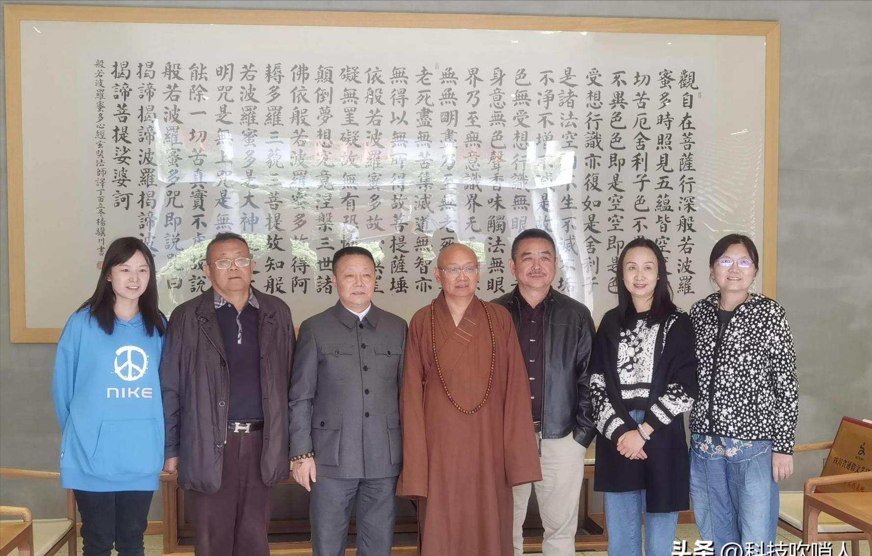 红木家具的优雅格调,红木家具不失优雅的气场