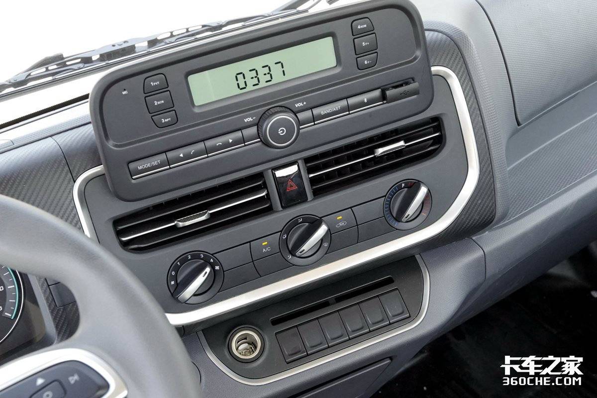 江铃凯运外观,江铃新凯运宽体内饰多宽