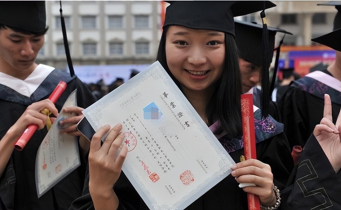 大学专业就业前景排行100名,大学热门专业排名前十名数据分析