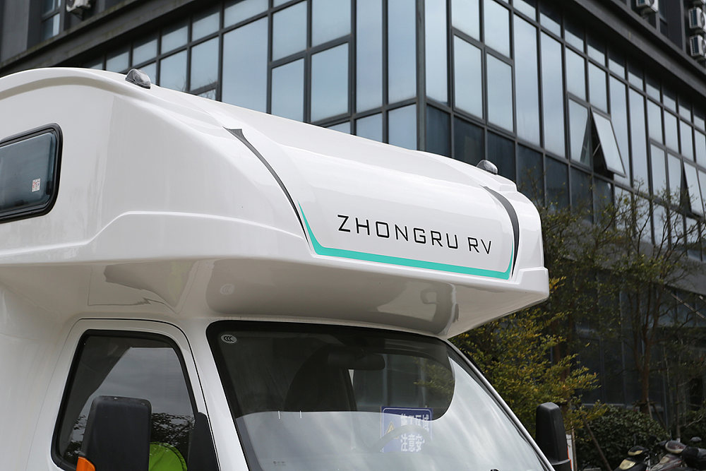 法美瑞缔途房车,预算20万落地4人旅居c型房车