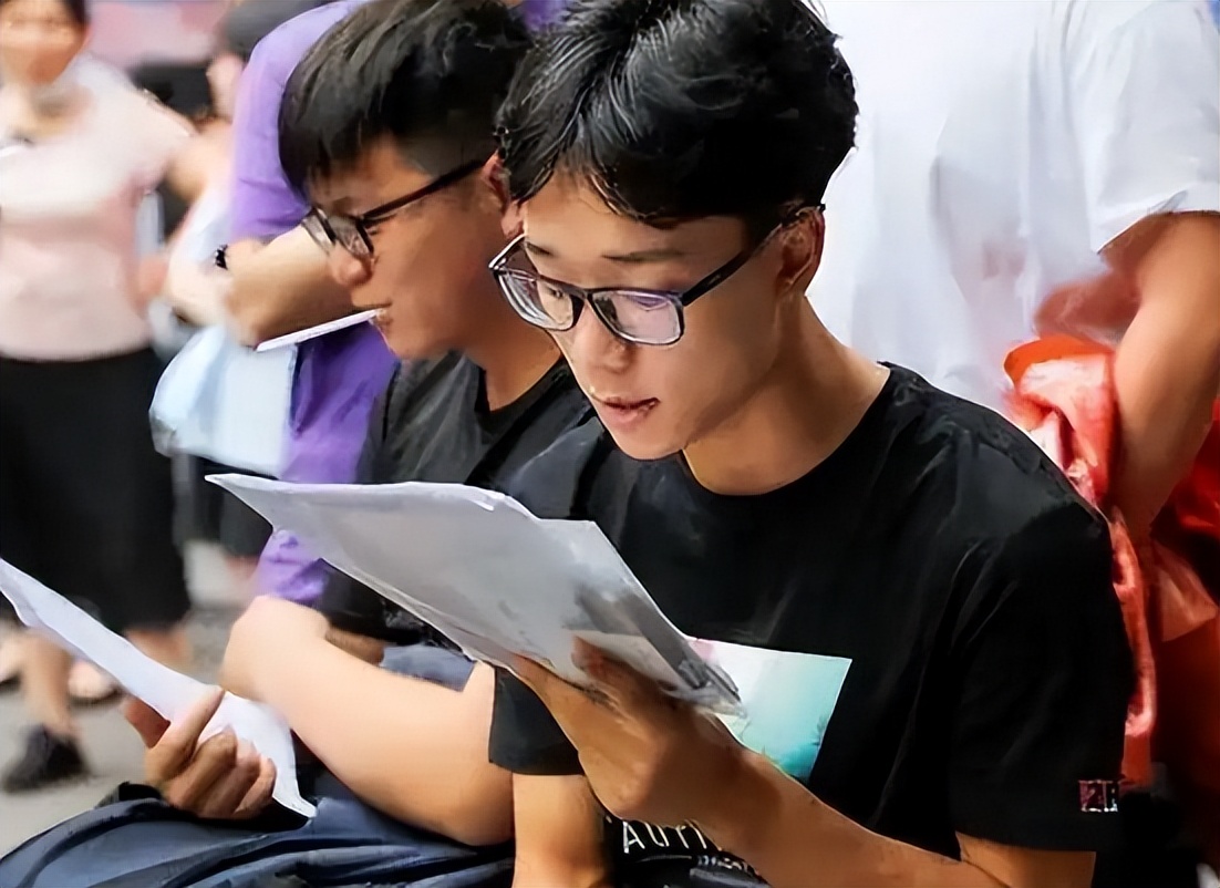 直接考本科和专升本有什么区别,专升本的学历跟本科有什么区别