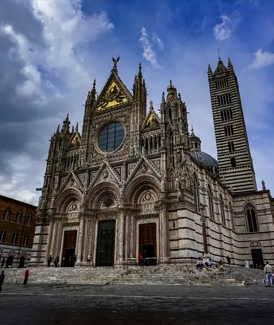 哥特式古建筑艺术之美,哥特式文化的特点