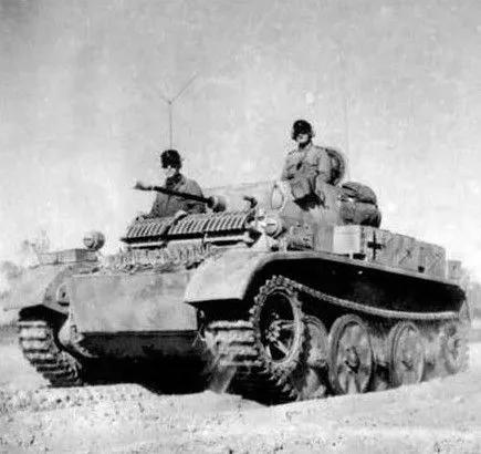 一号坦克二号坦克,二战德国坦克视频完整版