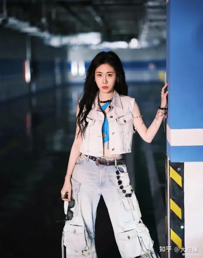 法式小众高级感轻奢高端女装,法式温柔轻奢小众高级感女装