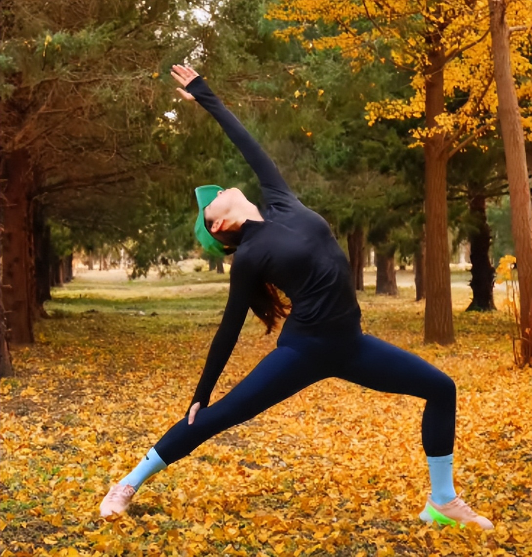 吕一骑马,吕一视频照片