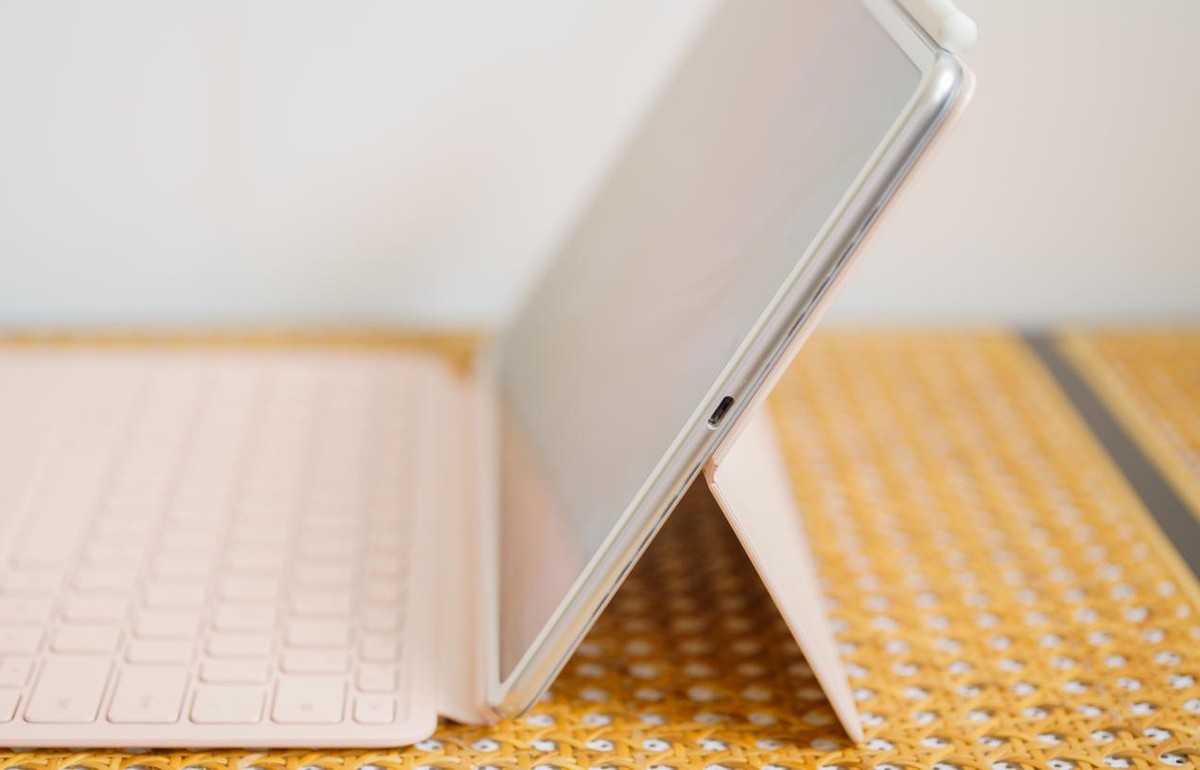 华为huaweimatebooke值得入手吗,华为matebooke和matebook13s对比