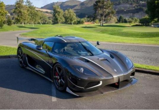 “贵公子”蔡徐坤：一枚胸针1000万，却惹上官司被冻结6400万资产